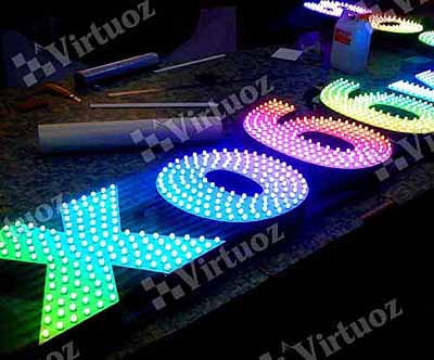 буквы с подсветкой открытыми светодиодами